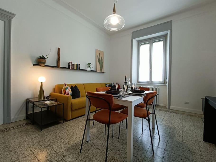 Stylish Flat Near Station And City Center Como Exterior foto